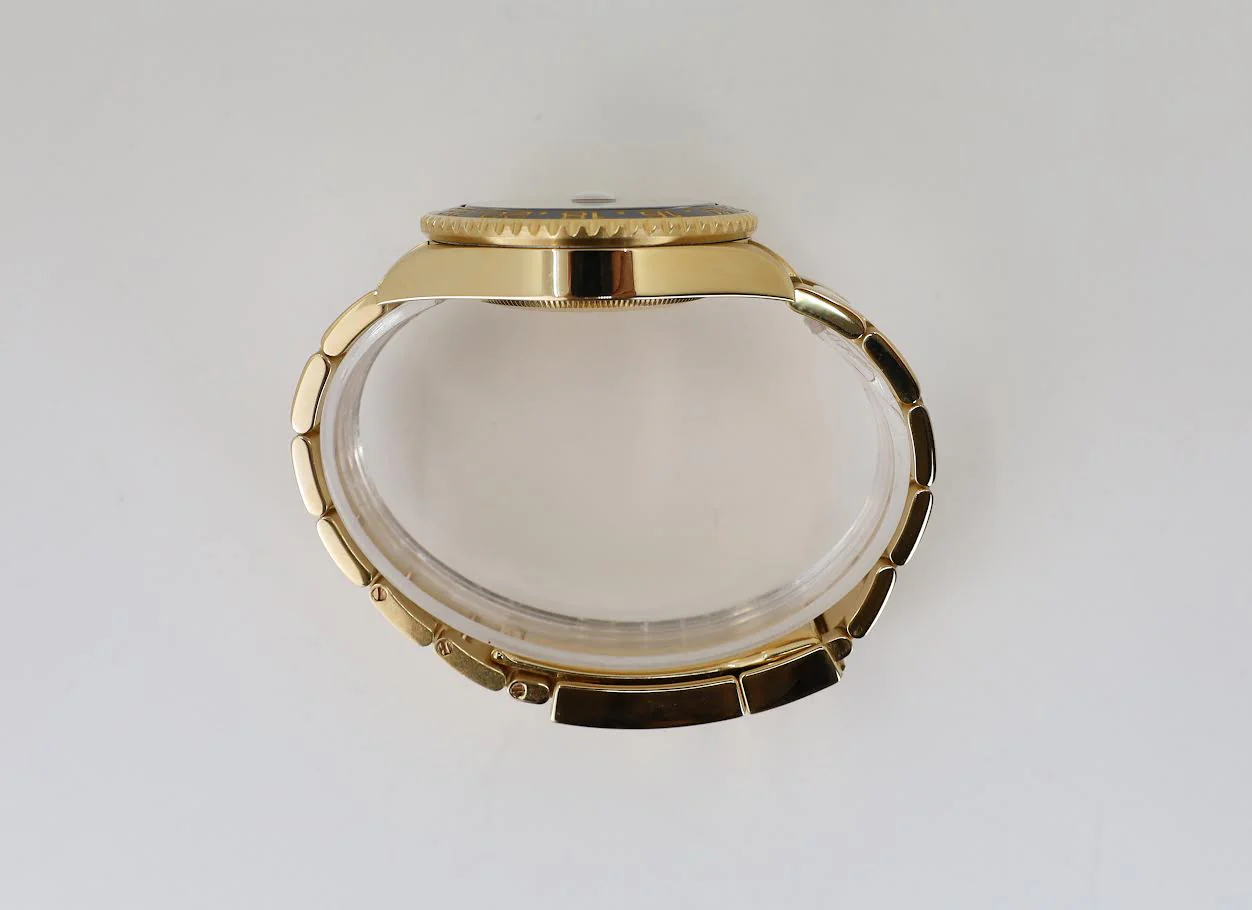 Rolex GMT-Master II Yellow Gold Green Dial Oyster Bracelet 116718LN - Image 8
