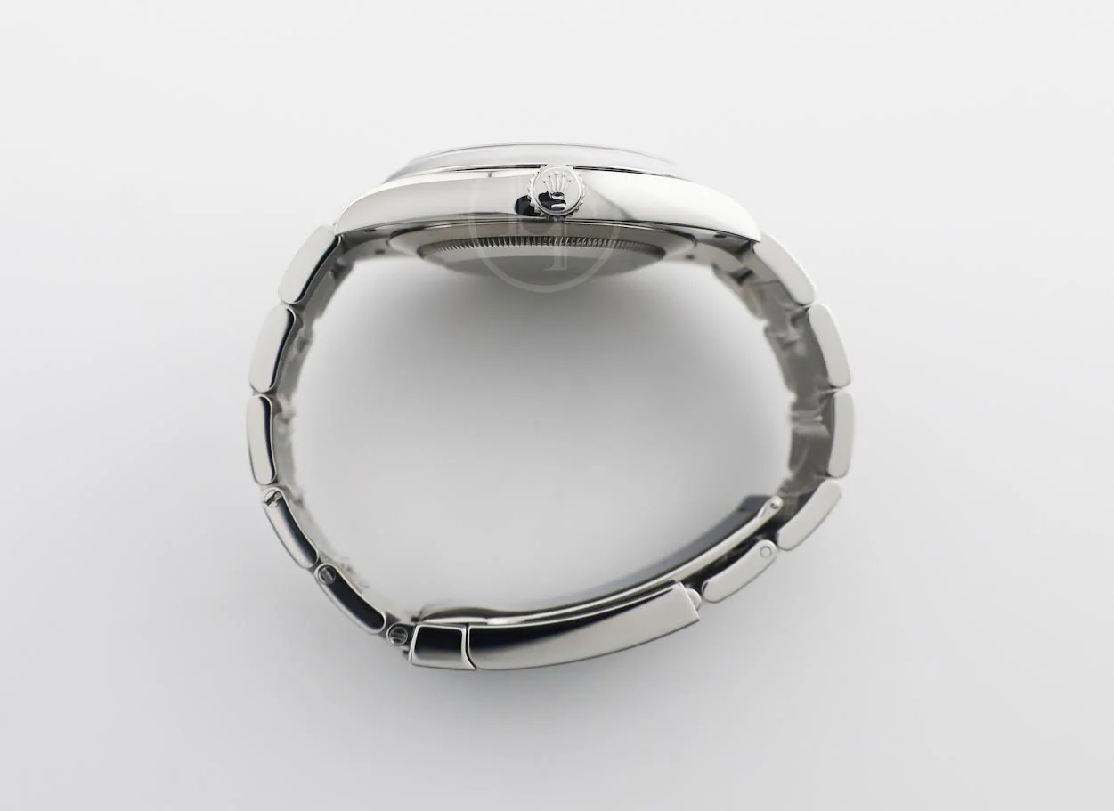 Rolex Oyster Perpetual 41 Watch - Domed Bezel - Green Index Dial - Oyster Bracelet - 2020 Release - 124300 greio - Image 4