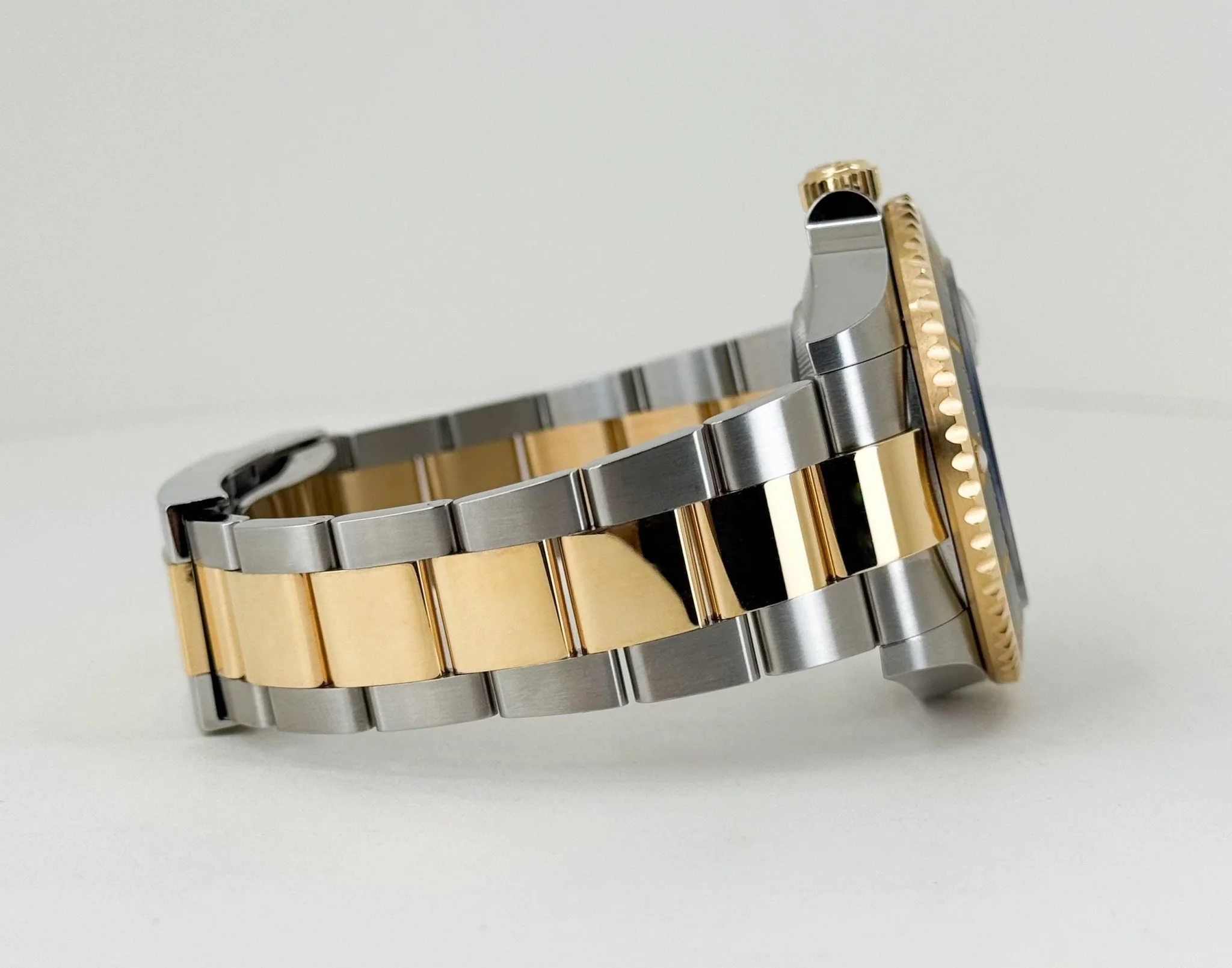 Rolex Sea-Dweller 43mm Case Yellow Gold/Steel Black Luminous Dial & Ceramic Bezel Oyster Bracelet 126603 - Image 6