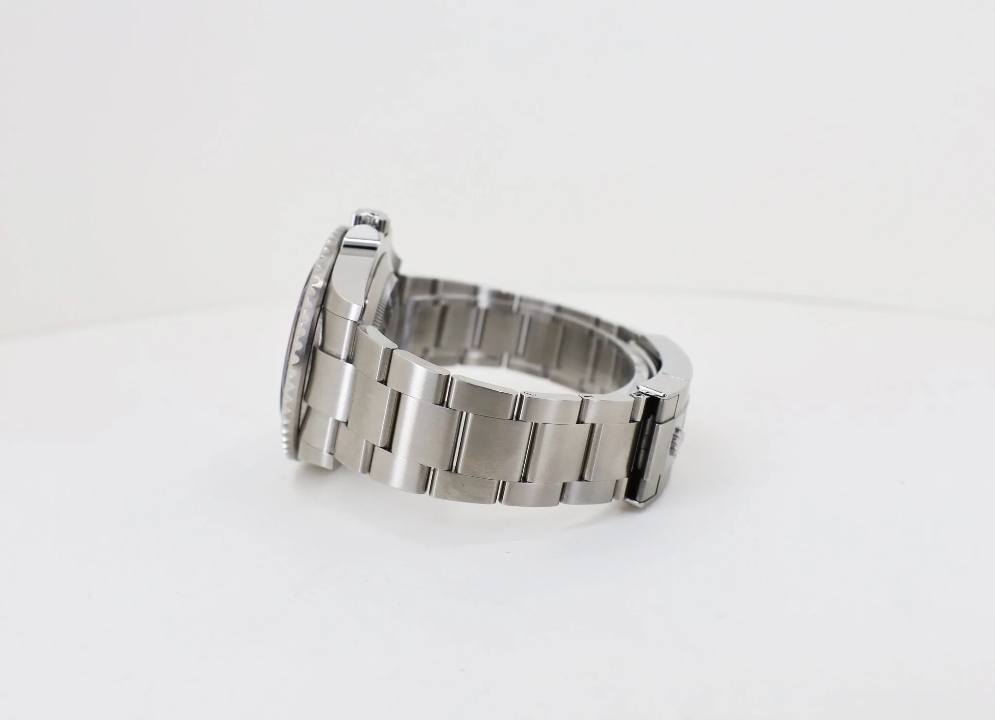 Rolex Sea-Dweller Stainless Steel Black Maxi Dial & Ceramic Bezel Oyster Bracelet 43mm 126600 - Image 7