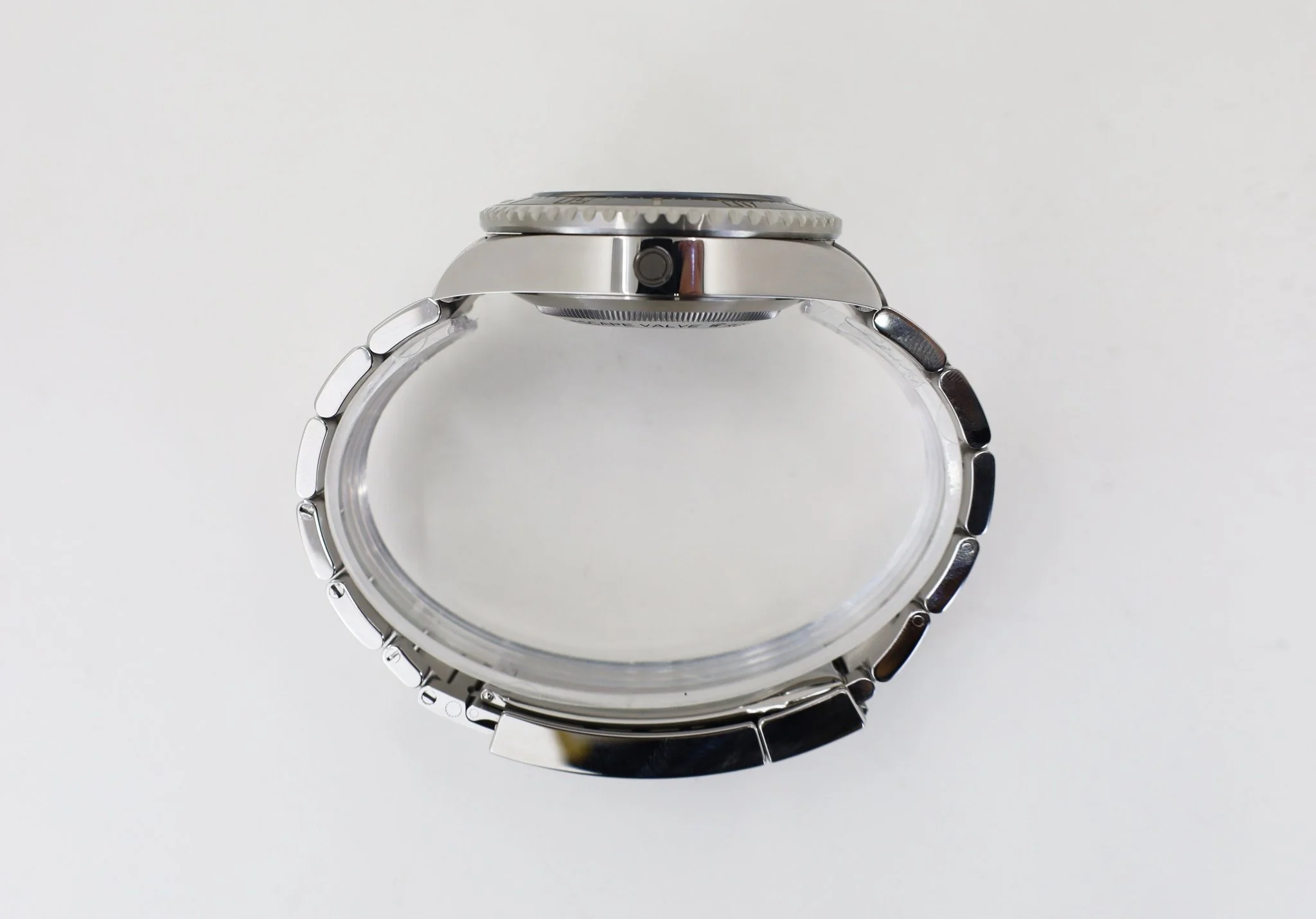 Rolex Sea-Dweller Stainless Steel Black Maxi Dial & Ceramic Bezel Oyster Bracelet 43mm 126600 - Image 9