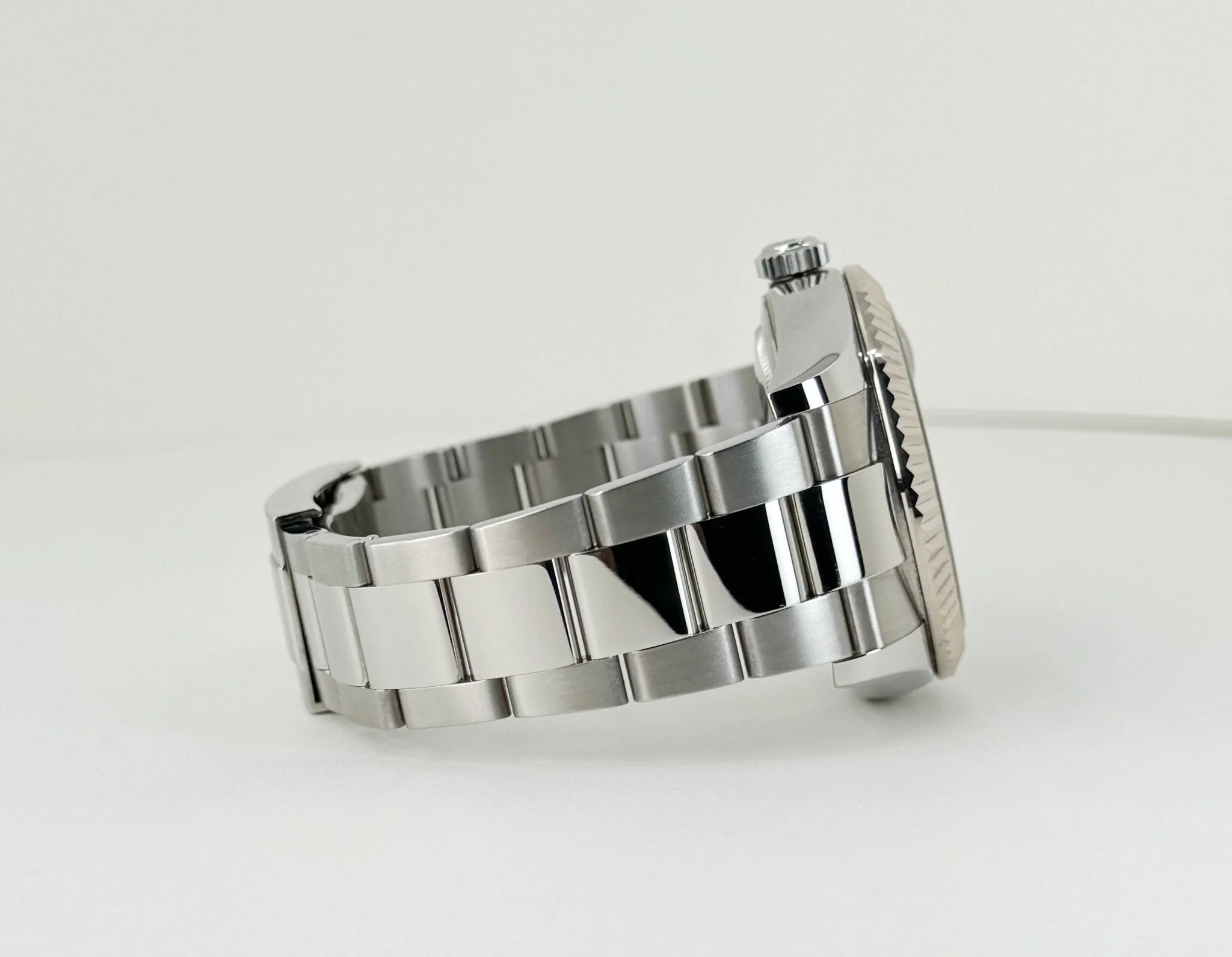 Rolex Sky-Dweller Stainless Steel Black Index Dial Fluted White Gold Bezel Oyster Bracelet 326934 - Image 6