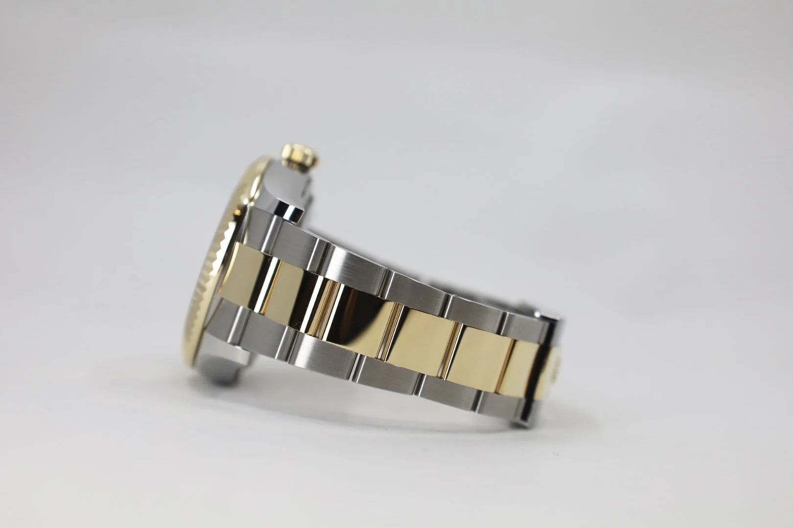 Rolex Sky-Dweller Yellow Gold/Steel Champagne Index Dial Fluted Bezel Oyster Bracelet 326933 - Image 6