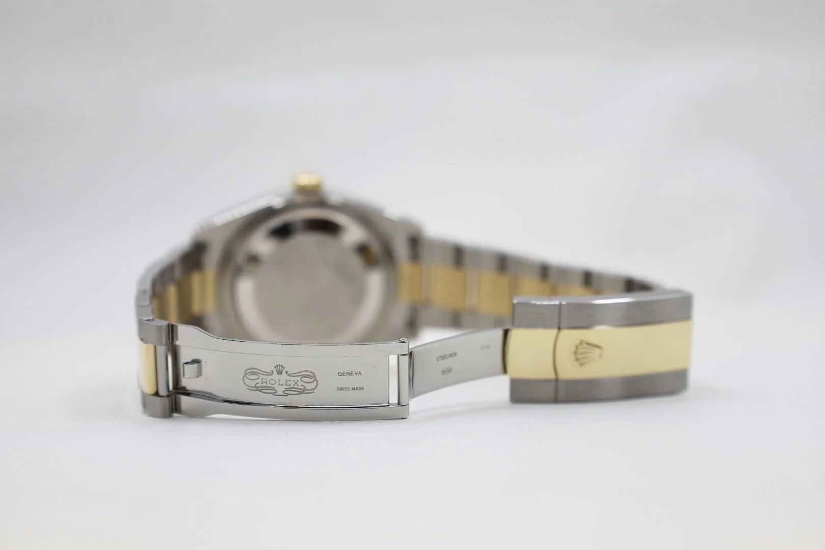 Rolex Sky-Dweller Yellow Gold/Steel Champagne Index Dial Fluted Bezel Oyster Bracelet 326933 - Image 9