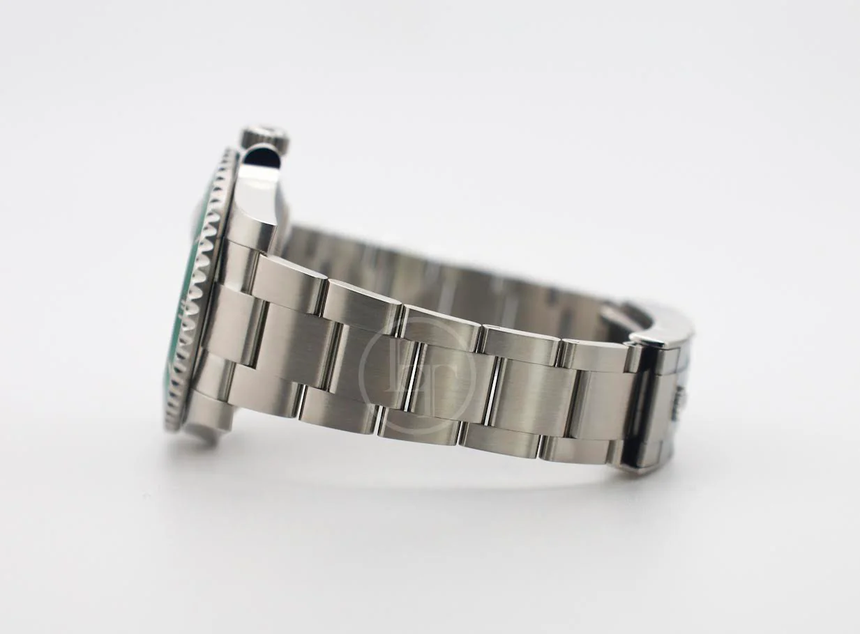 Rolex Submariner Date "Hulk" Stainless Steel Green Dial & Ceramic Bezel Oyster Bracelet 116610LV - Image 7