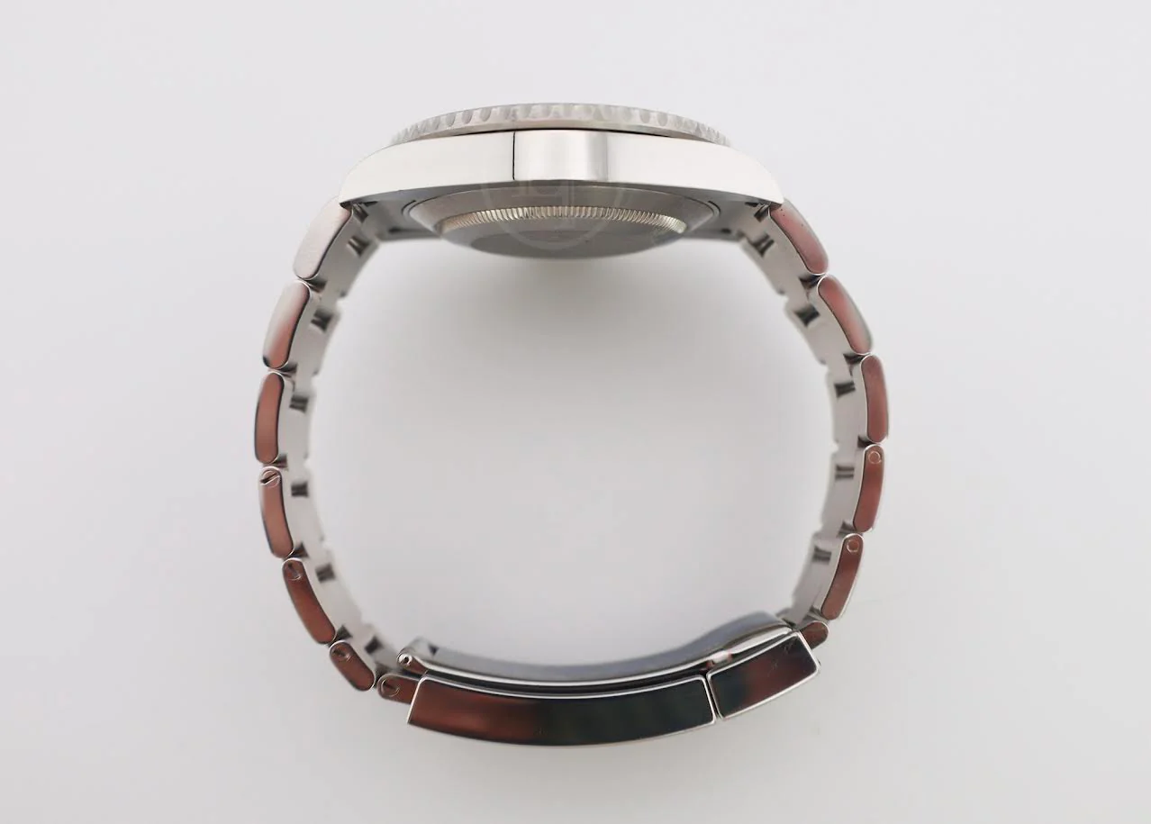 Rolex Submariner No Date Stainless Steel Black Dial & Ceramic Bezel Oyster Bracelet 114060 - Image 9