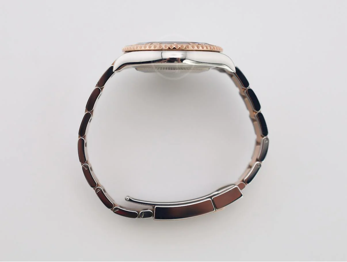 Rolex Yacht-Master 40 Everose Rose Gold/Steel Chocolate Brown Dial Gold Bezel Oyster Bracelet 126621 - Image 9