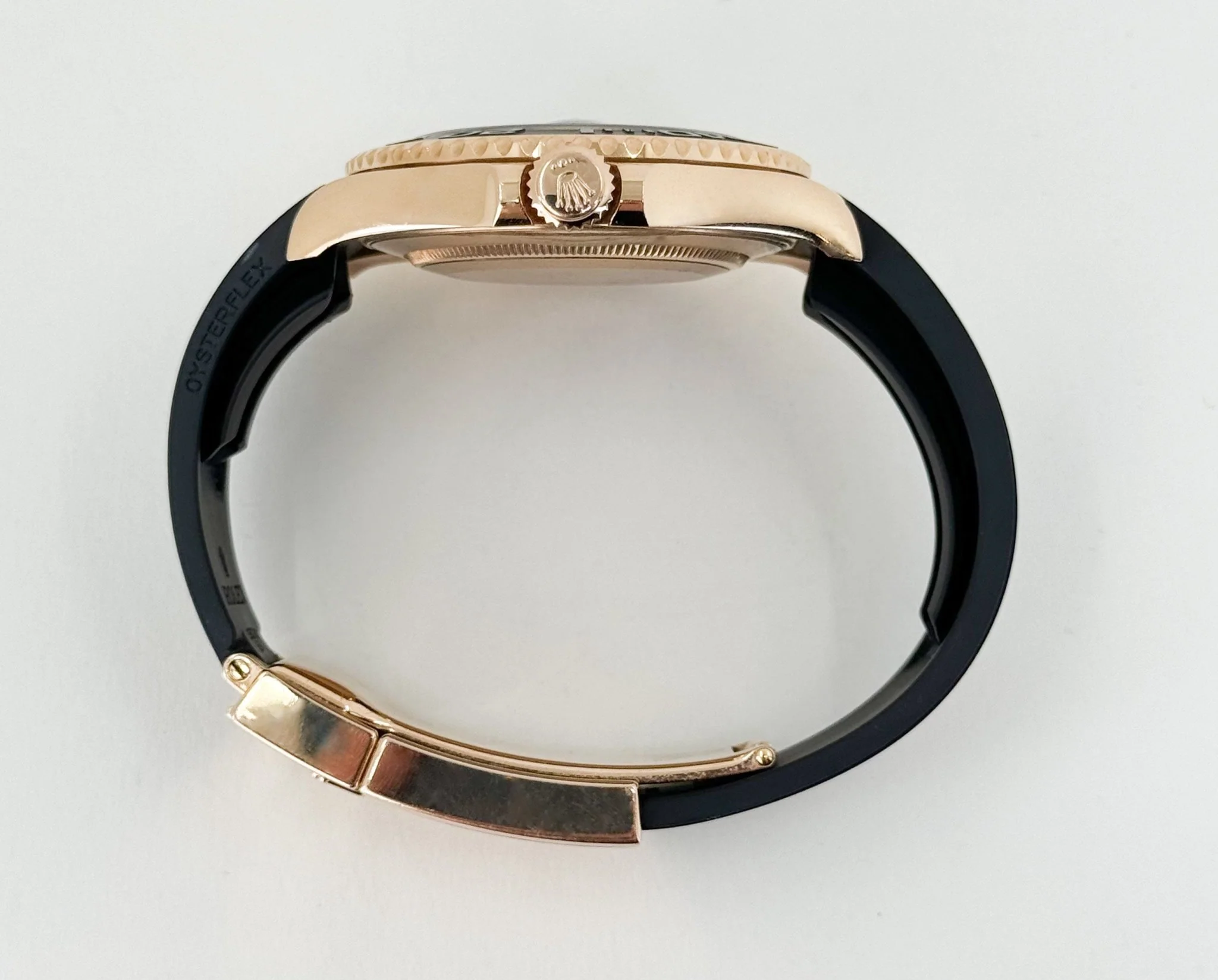 Rolex Yacht-Master 40 Rose Gold Everose 18k Black Dial Ceramic Bezel Oysterflex Rubber Bracelet 116655 - Image 8