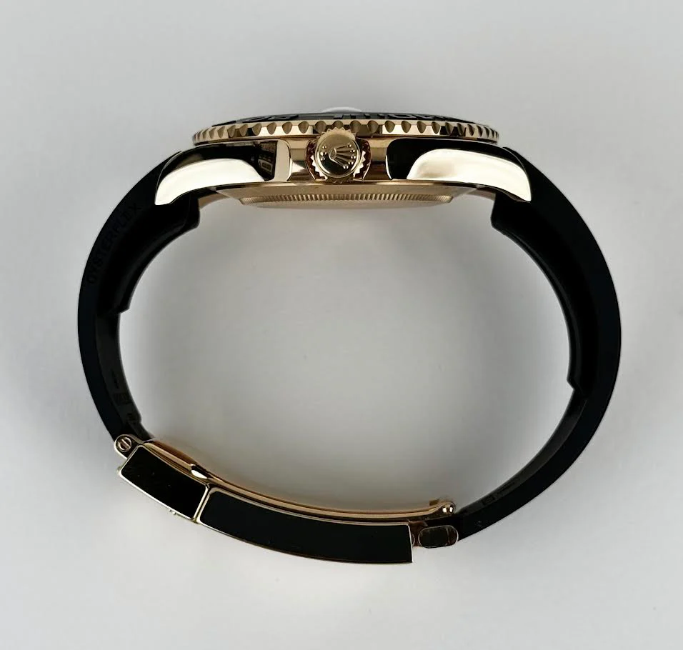 Rolex Yacht-Master 42 Yellow Gold Watch - Black Dial - Oysterflex Strap - 226658 - Image 8