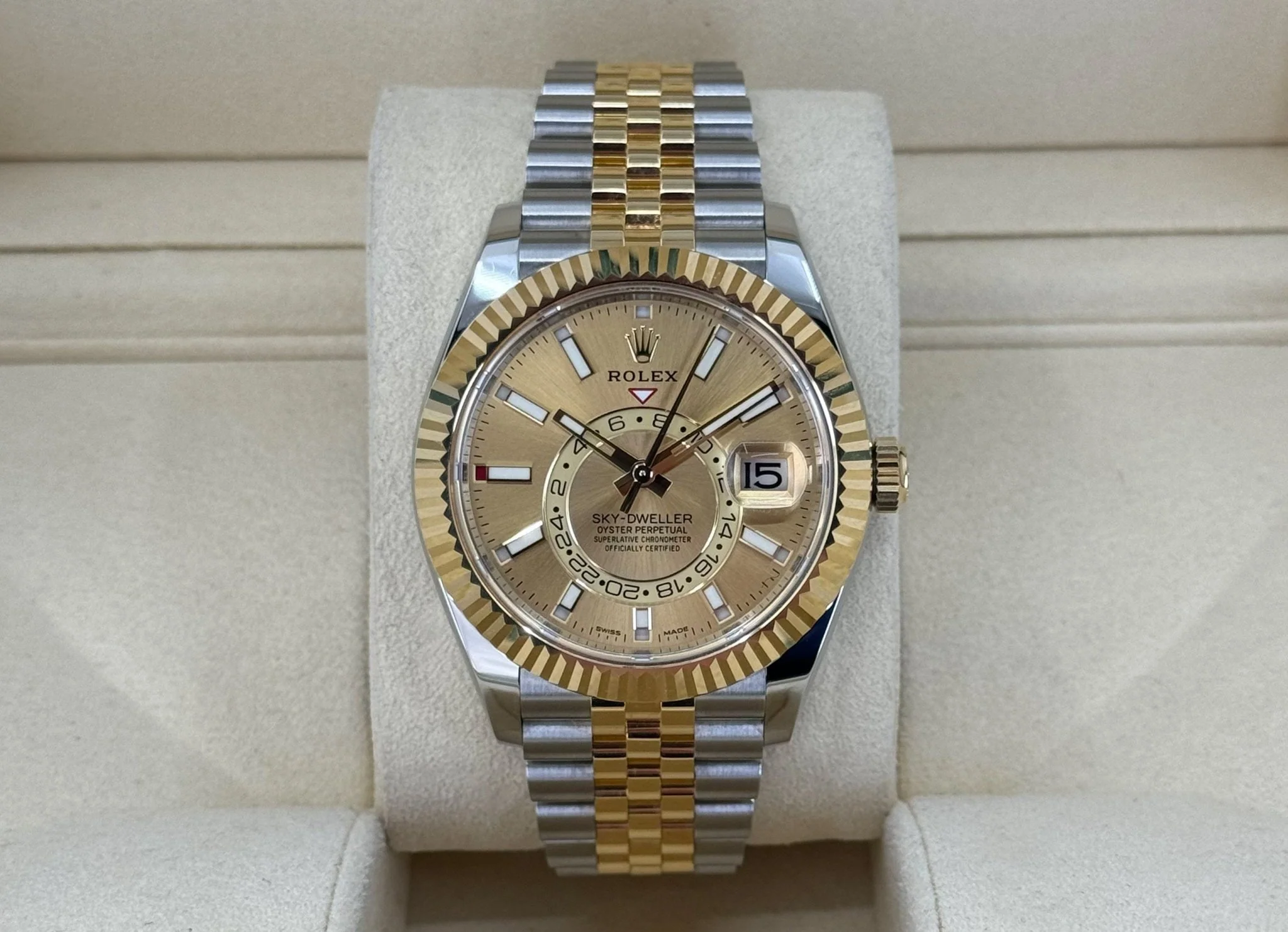 Rolex Yellow Rolesor Oyster Perpetual Sky-Dweller - Champagne Index Dial - Jubilee Bracelet - 326933 chij - Image 3