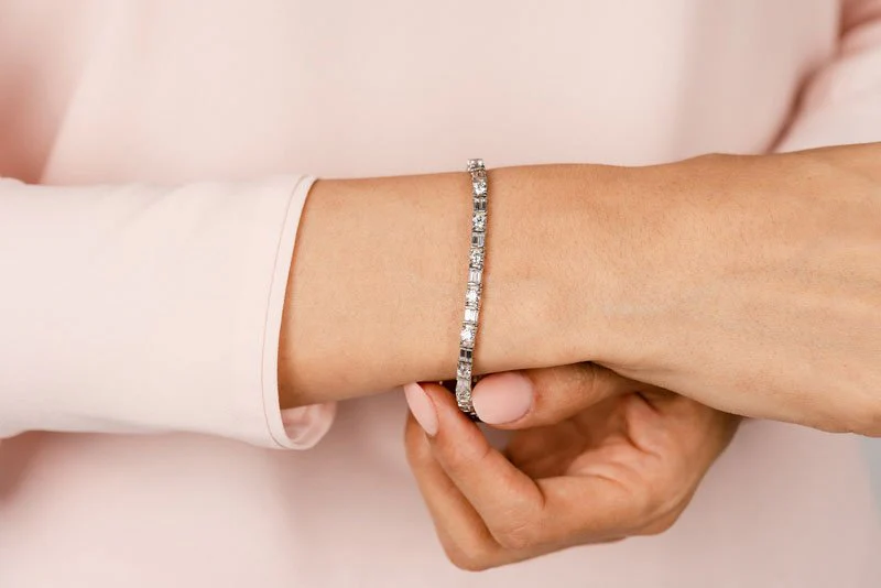 Round And Baguette Lab-Grown Diamond Bracelet with 9.54 ct.(finished) 4x2mm, 4mm - Image 3