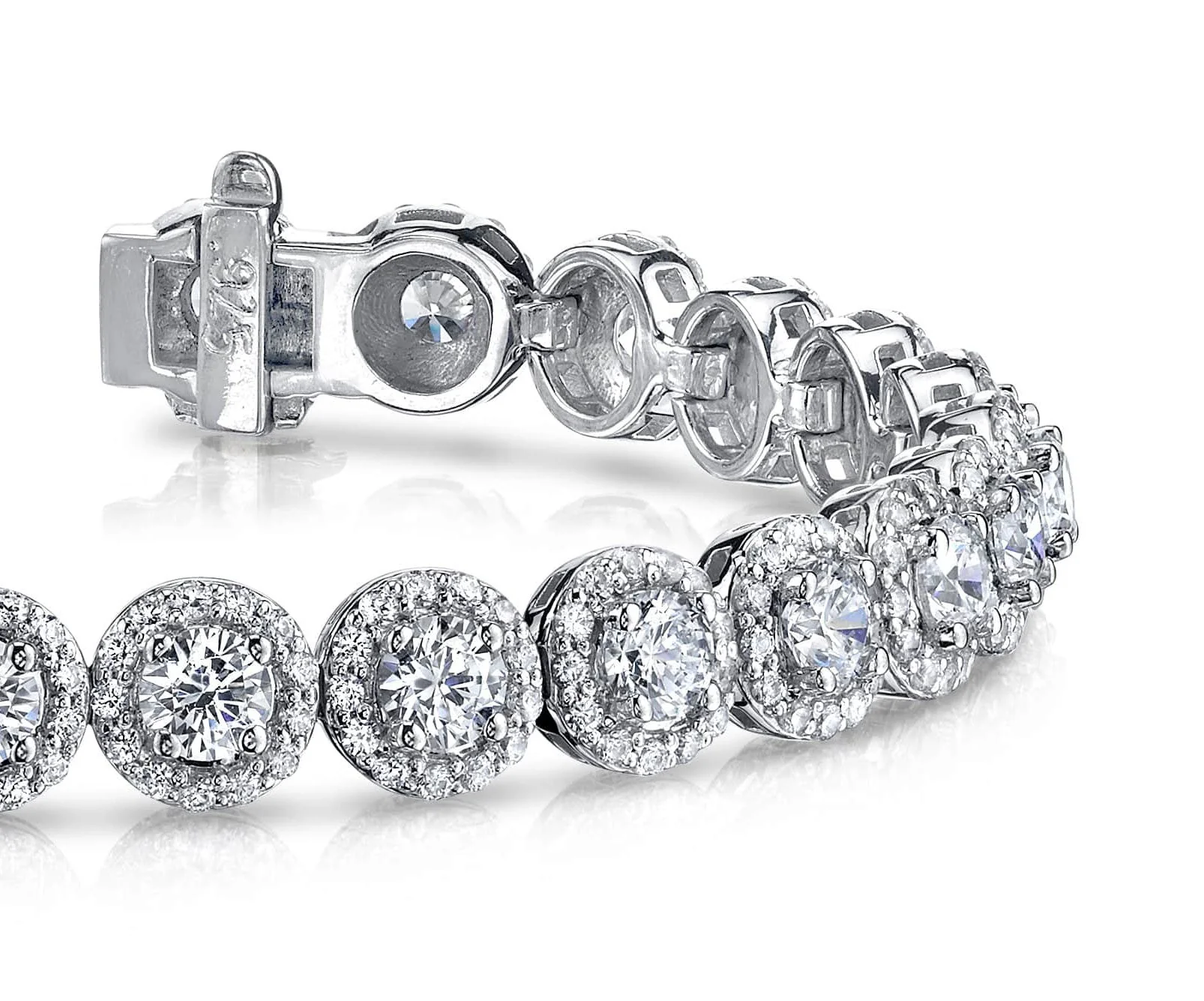 Round Halo Lab-Grown Diamond Bracelet with 5.37 ct.(finished) 1mm, 3.2mm
