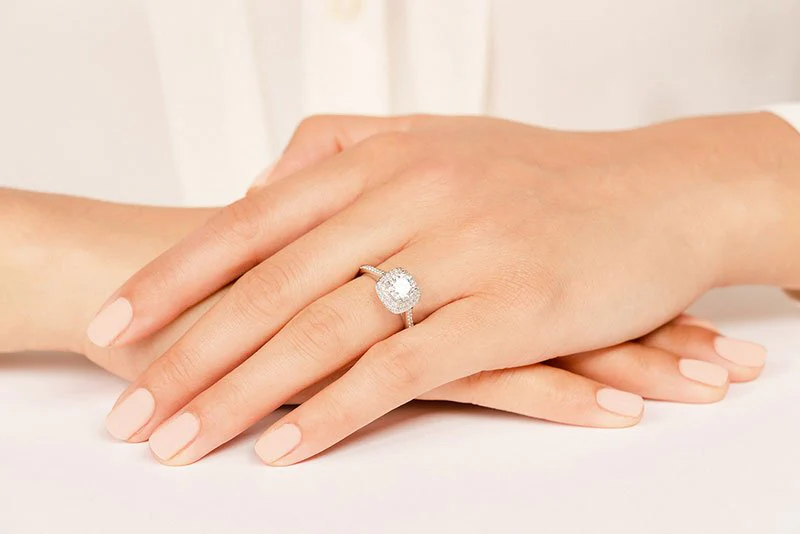 Round Halo Lab-Grown Diamond Engagement Ring with 0.85 ct. (0.50 ct. center diamond) - Image 3