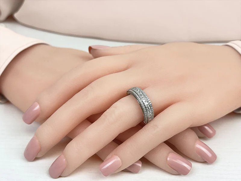Royal Charm Princess And Round Diamond Accent Ring Lab-Grown Diamond with 1.74 ct.(finished) 1mm, 2.5mm - Image 3