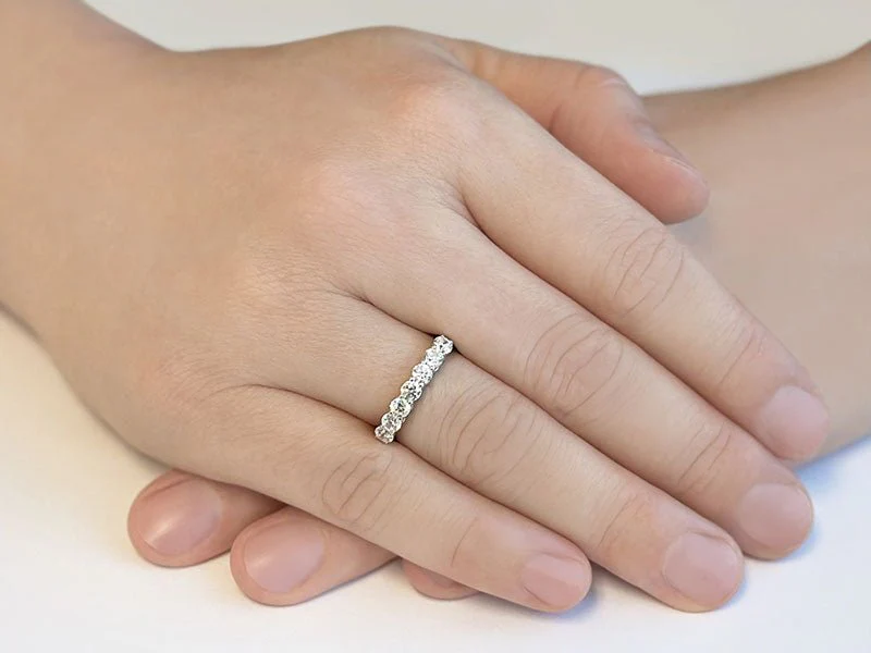 Seven Stone Diamond Ring  with 1.86 ct.(finished) 4.1mm - Image 3