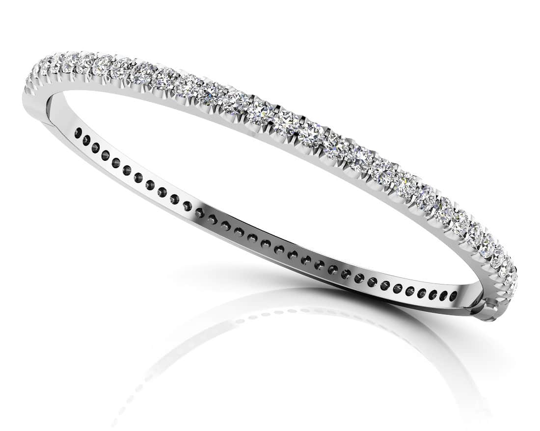 Shared Prong Oval Lab-Grown Diamond Bangle with 1.05 ct.(finished) 1.8mm