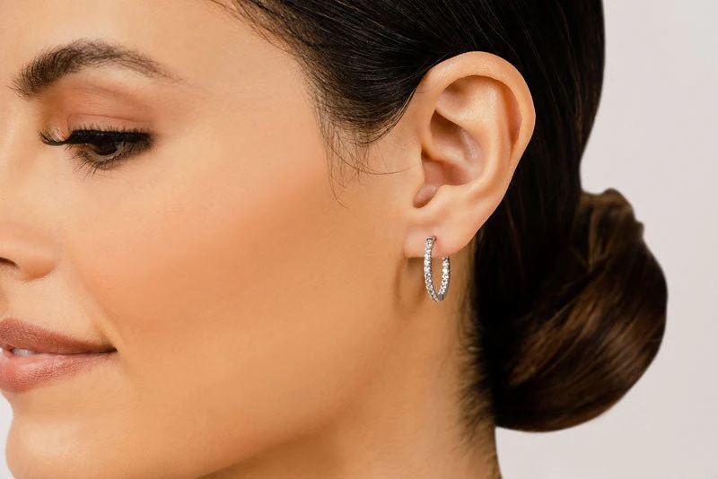 Single Row Inside Out Diamond Hoop Earring Petite Lab-Grown Diamond  with 0.69 ct.(finished) 1.5mm - Image 3