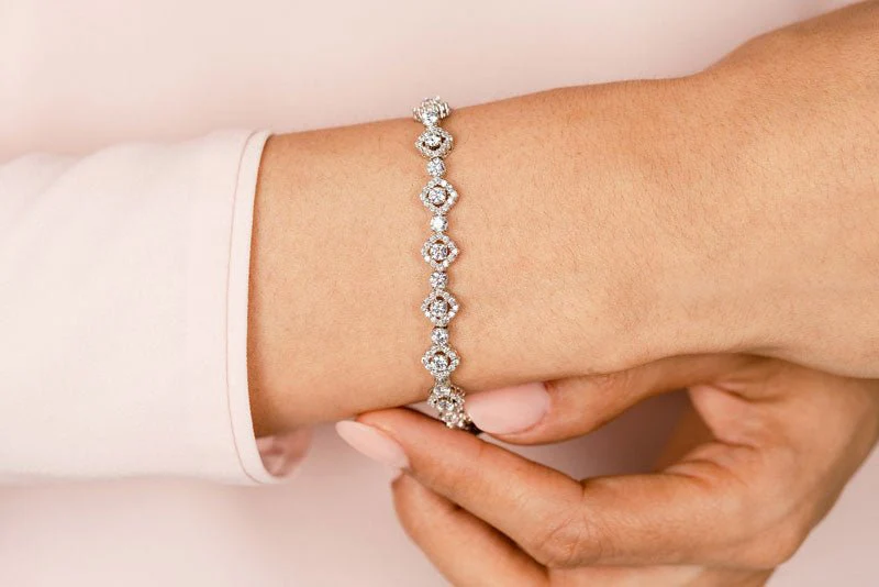 Square Link Lab-Grown Diamond Bracelet with 5.29 ct.(finished) 1.2mm, 2.7mm - Image 3