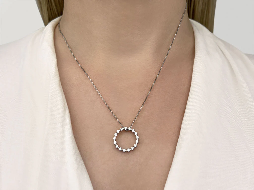 Stunning Diamond Circle Diamond Pendant with 0.37 ct.(finished) 1.7mm - Image 3