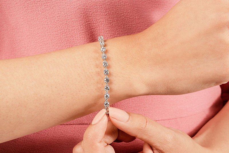 Stylish Sweetheart Diamond Tennis Diamond Bracelet with 2.12 ct.(finished) 2.3mm - Image 4