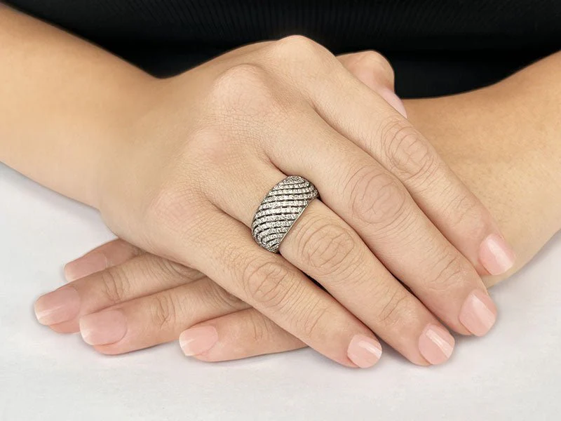 Stylish Swirl Diamond Ring with 0.92 ct.(finished) 1.1mm - Image 3