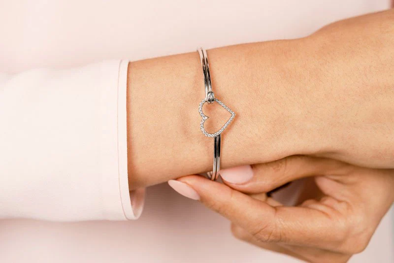The Sparkling Heart Unity Lab-Grown Diamond Bracelet with 0.28 ct.(finished) - Image 4