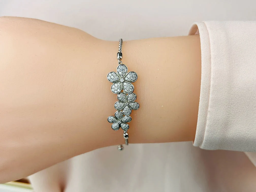 Three Flower Diamond Adjustable Diamond Bracelet with 0.92 ct.(finished) - Image 3