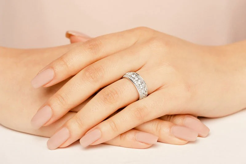 Three Row Channel And Prong Set Diamond Ring with 0.99 ct.(finished) 1.3mm, 2.4mm - Image 5