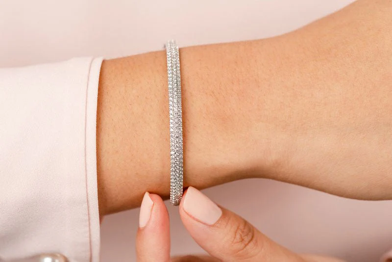 Three Row Pave Diamond Bangle with 1.73 ct.(finished) 1.3mm - Image 3