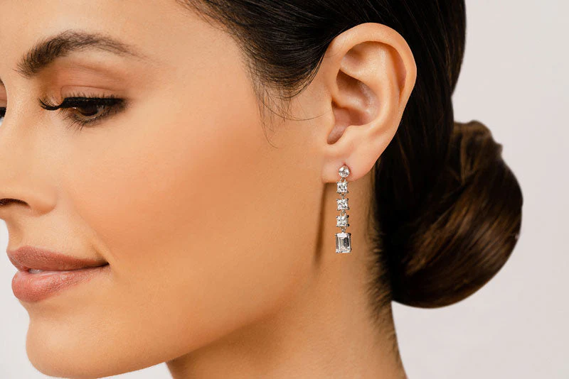 Three Shape Drop Diamond Earrings with 4.04 ct.(finished) 7x5mm, 3.5mm, 3.8mm - Image 3