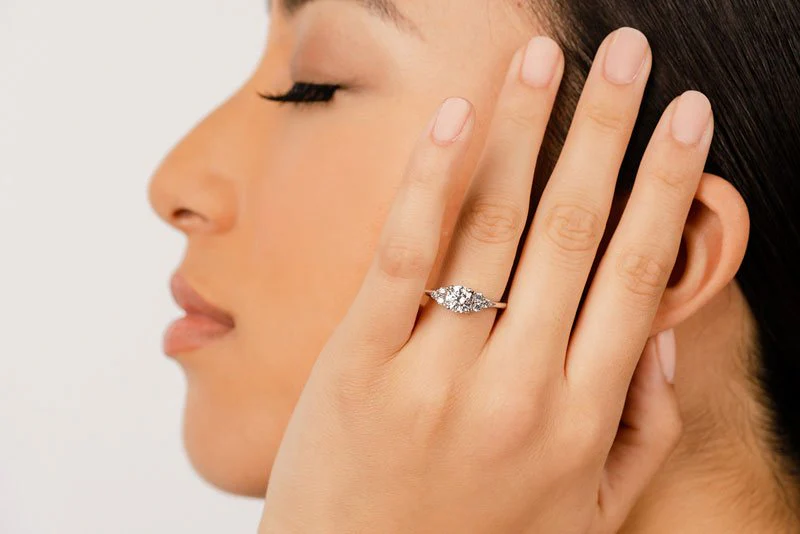 Tie The Knot Diamond Engagement Ring with 0.96 ct. (0.75 ct. center diamond) - Image 4