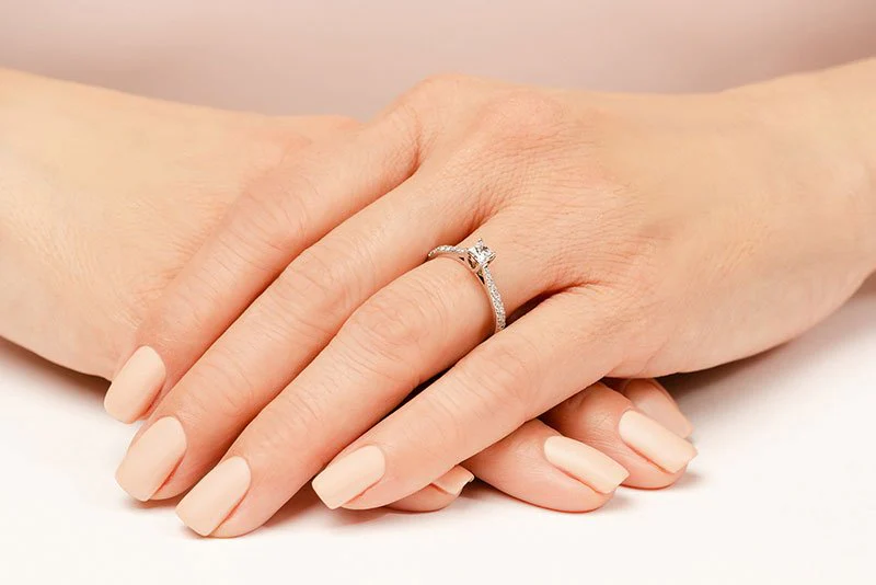 Timeless Princess Cut Diamond Engagement Ring with 0.49 ct. (0.25 ct. center diamond) - Image 4