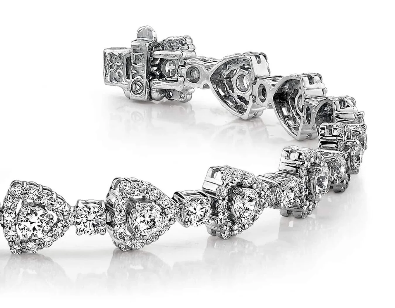 Triangular Diamond Link Diamond Bracelet with 7.36 ct.(finished) 1.5mm, 3.3mm
