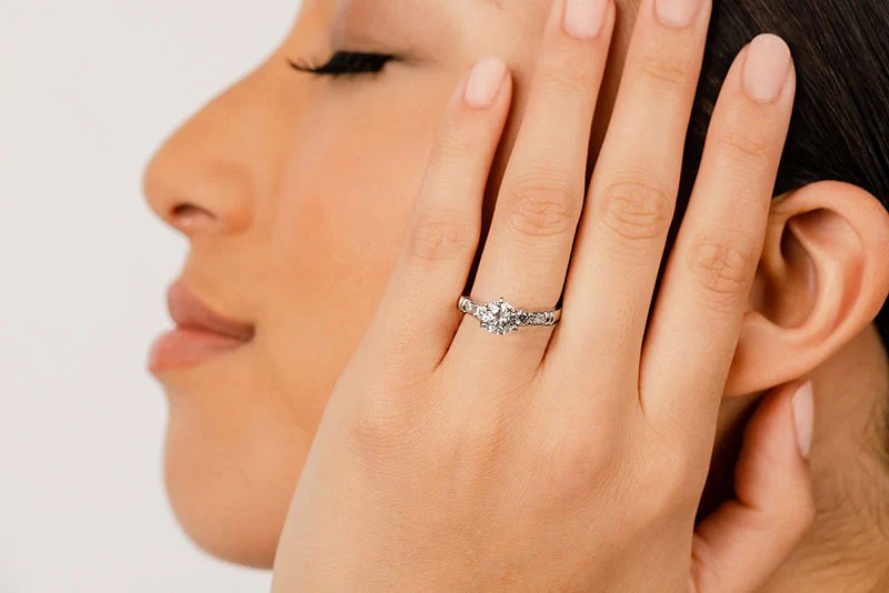 Triple Contrast Diamond Engagement Ring with 2.33 ct. (2.00 ct. center diamond) - Image 4