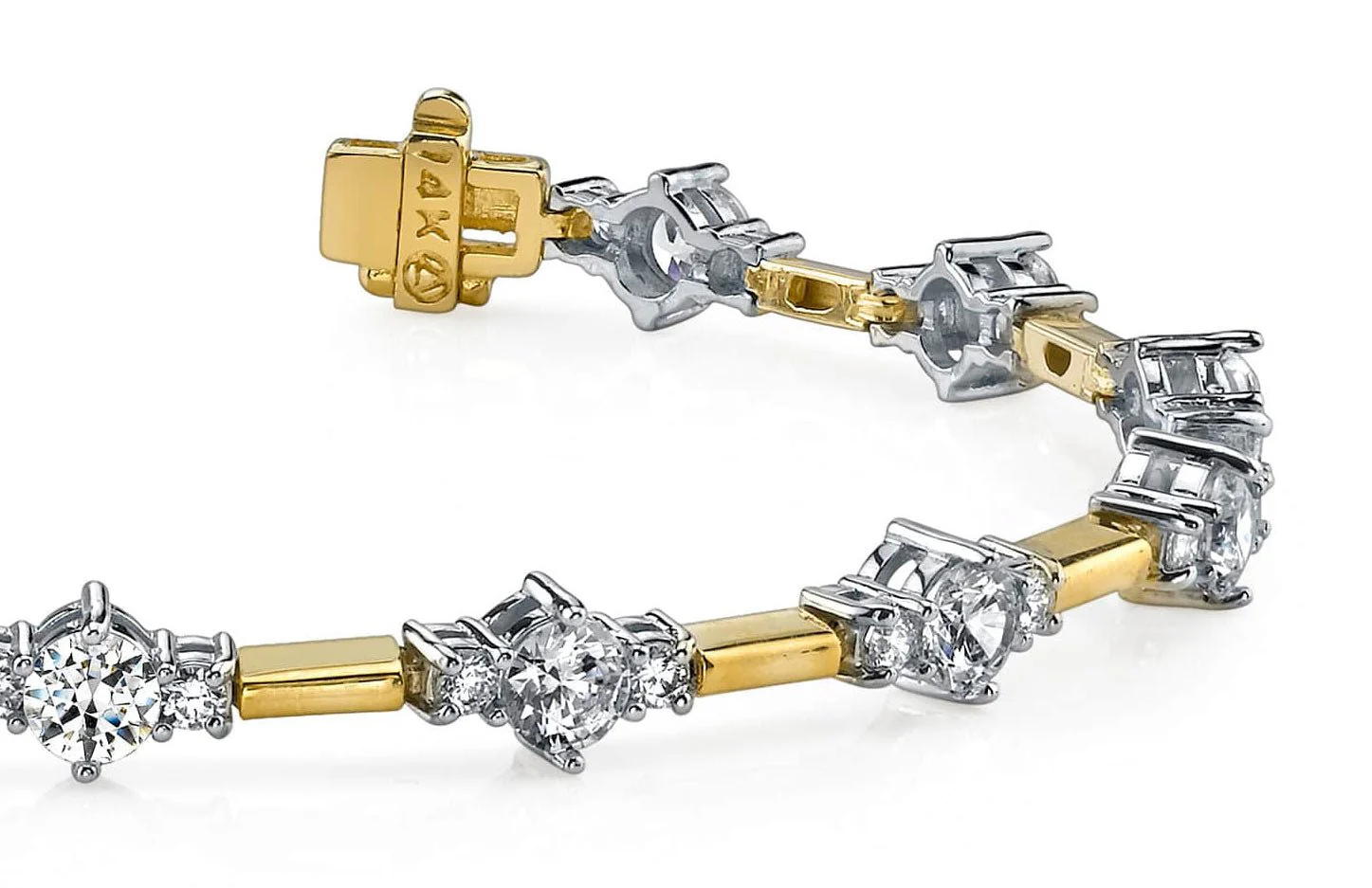 Two Tone Triple Lab-Grown Diamond Bracelet with 4.03 ct.(finished) 2.2mm, 3.9mm - Image 2