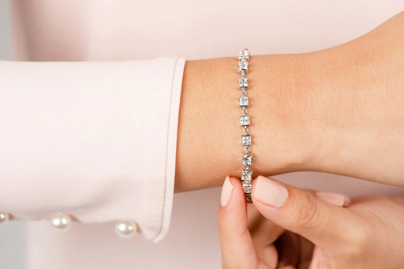Unique Princess Cut Diamond Link Tennis Lab-Grown Diamond Bracelet with 2.26 ct.(finished) 2.5mm - Image 4