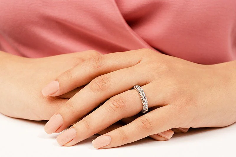 Unique Shared Prong Diamond Eternity Lab-Grown Diamond Ring with 1.96 ct.(finished) 2.8mm - Image 5