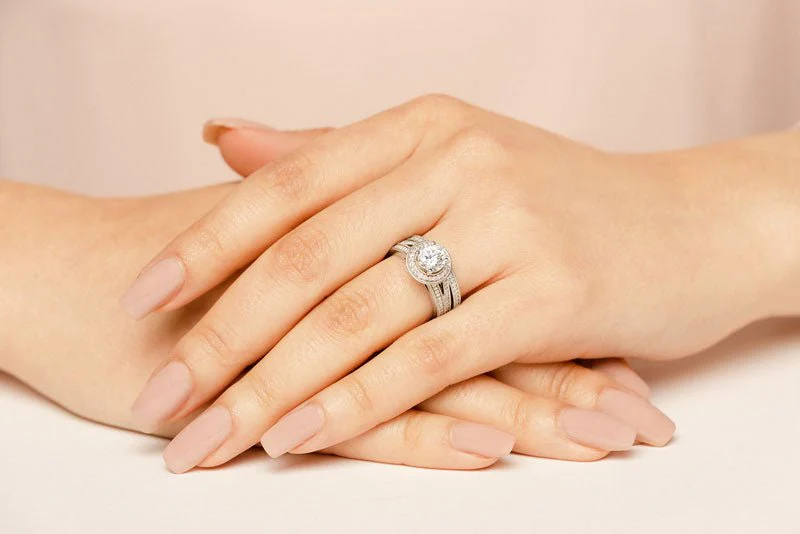 Vintage Beauty Matching Bridal Set Diamond  with 1.47 ct. (1.00 ct. center diamond) - Image 5