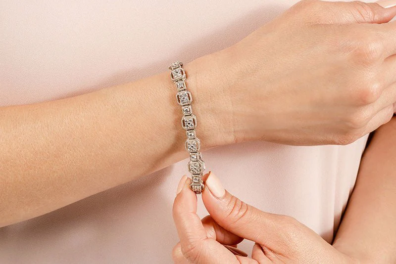 Vintage Quad Square Diamond Bracelet with 5.04 ct.(finished) 2.6mm, 3.3mm - Image 3